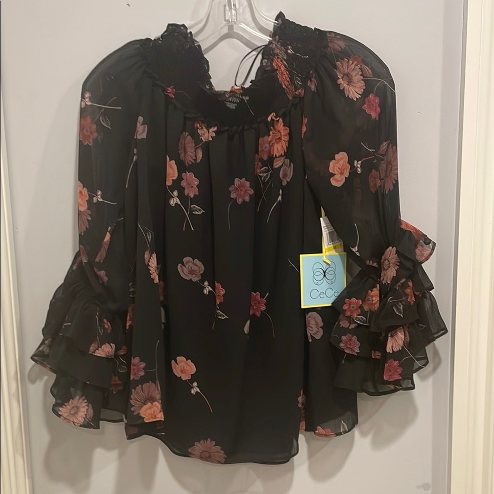 CeCe Black Floral Women's Top